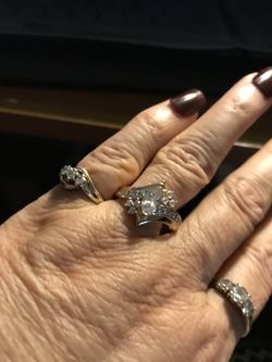 Beautiful Luxury Oval Cut CZ Engagement Ring Size 8