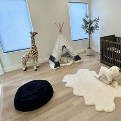 Nursery Giraffe 
