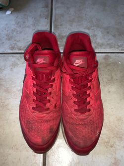 Red Nike air max