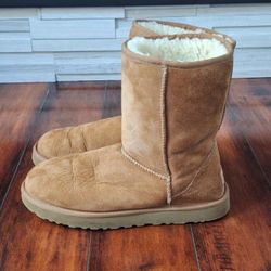Ugg Classic II Short Chestnut Boots 1016223 Size 10