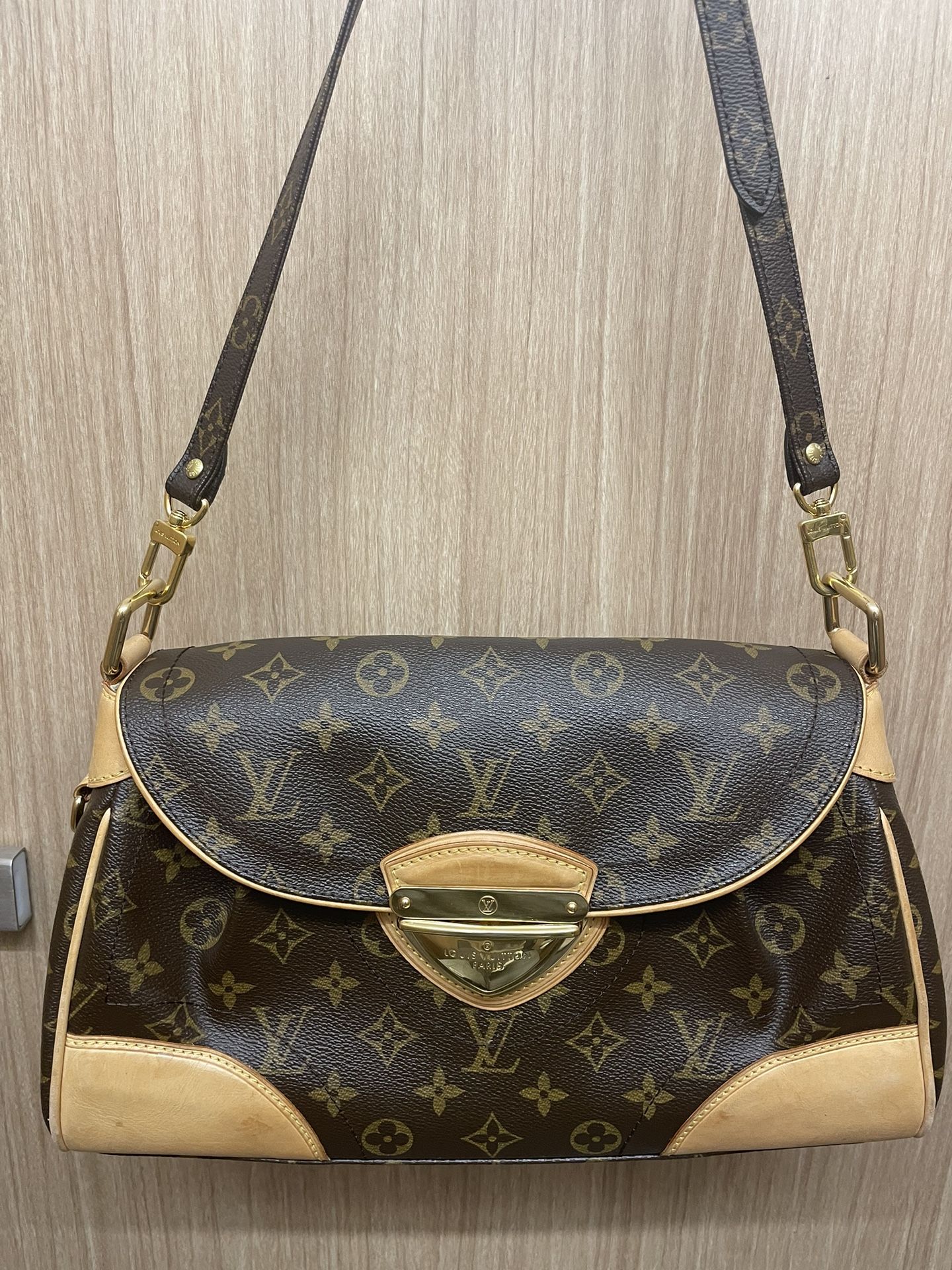 Louis Vuitton Beverly Crossbody Bag