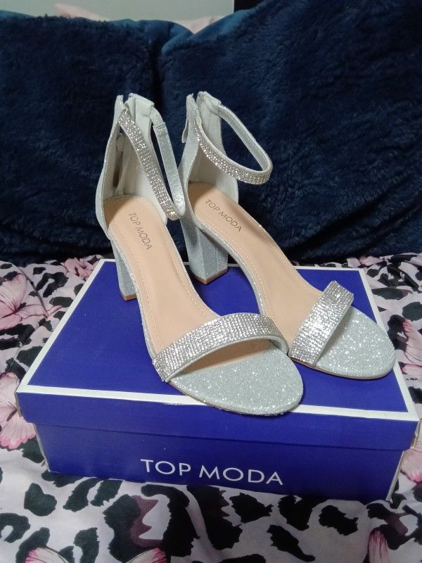 Top Moda Silver Heels. Size 9
