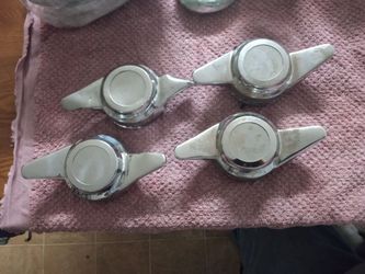 True spoke knock offs 2 are clean and 2 can be fixed $200