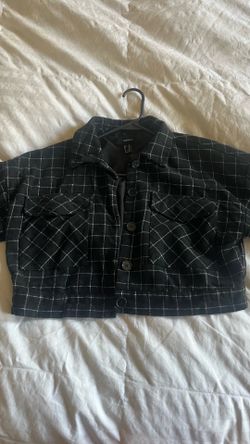 Cropped button up black checkered Forever 21 jacket