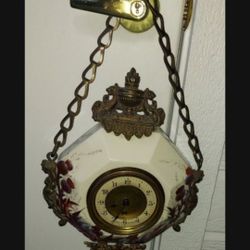 Vintage  Antique  Hanging Wall Clock