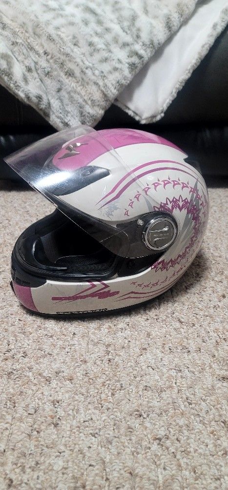 Woman's Scorpion EXO-400 Full Face Pink & White Motorcycle Helmet