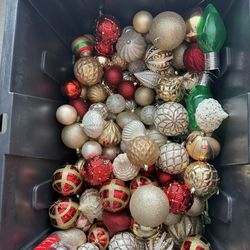 Ornaments About 70