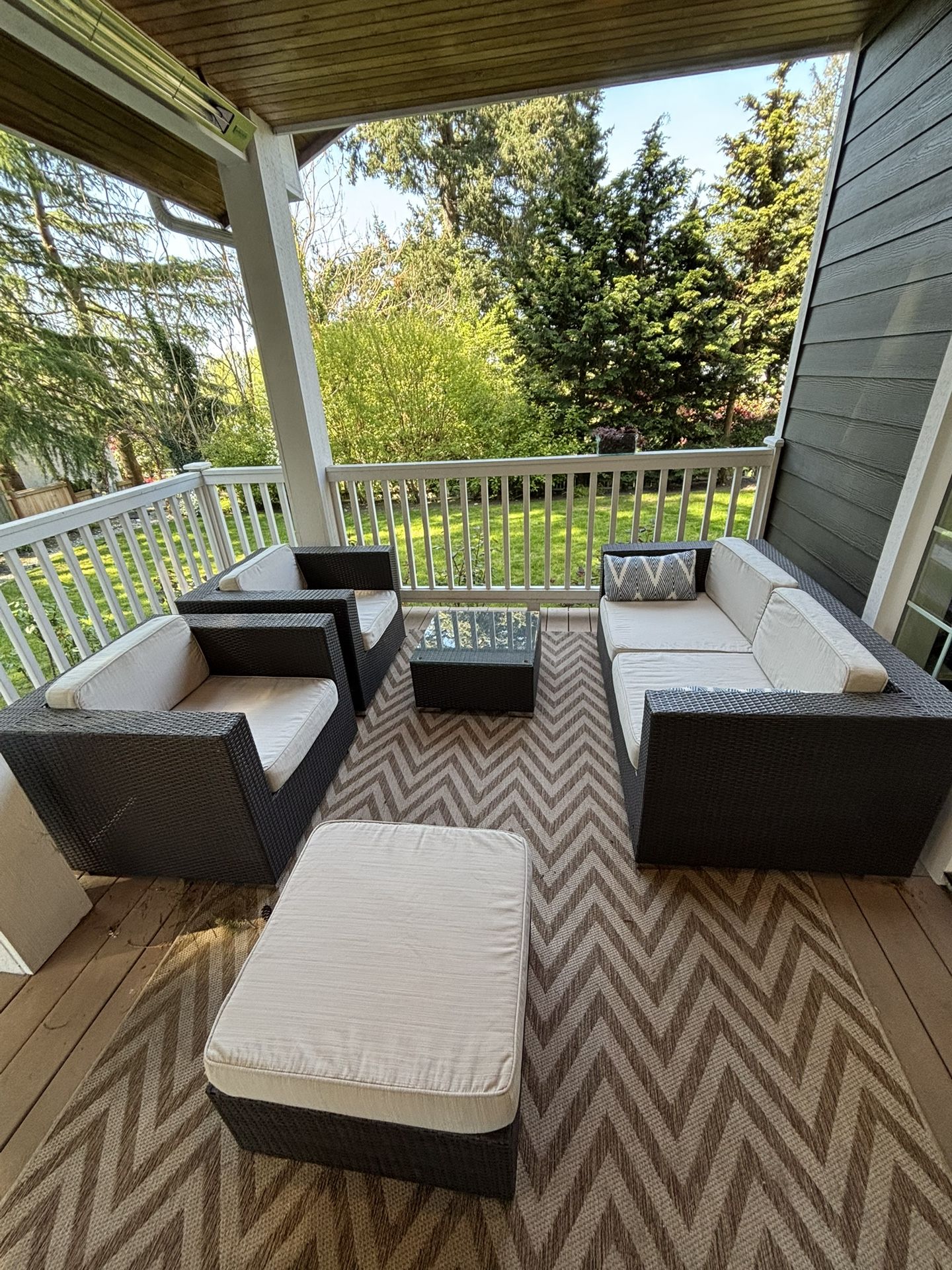 5 Piece Outdoor Patio Set Loveseat, Chairs, Ottoman And Table