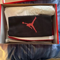 NEW WOMENS AIR JORDAN 1 RETRO HI OG SIZE 12 W/ 10 1/2 M