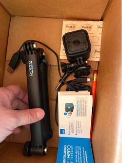 GoPro HERO Session Action Camera + Grip/Tripod + Mounts