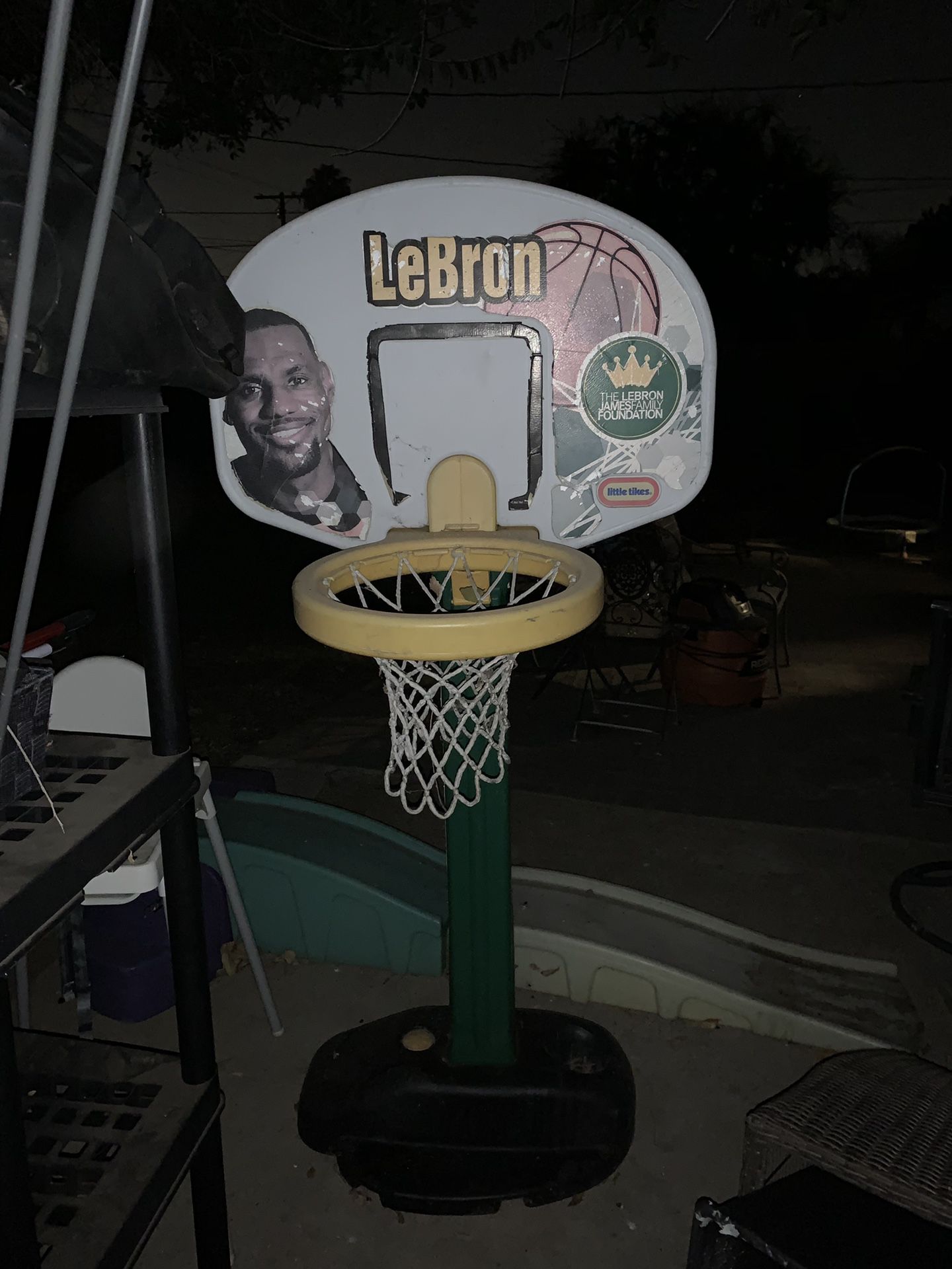 Lebron basketball hoop