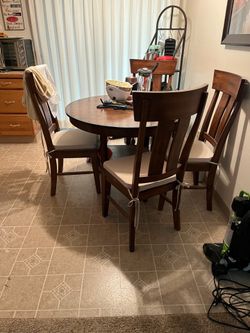 Dining set