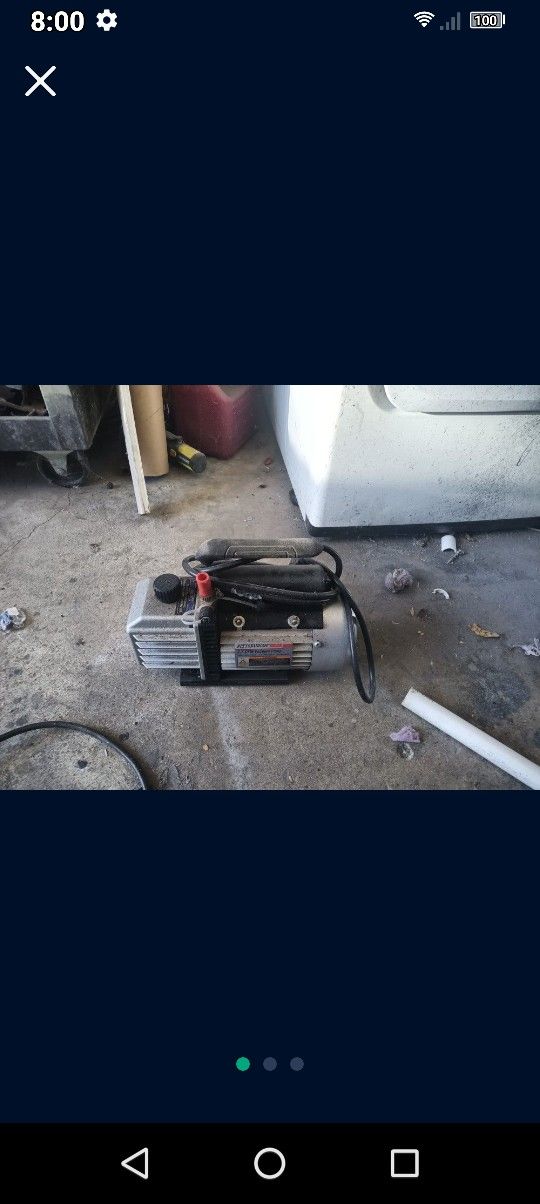 PITTSBURGH AUTOMOTIVE 2.5 CFM Vacuum Pump