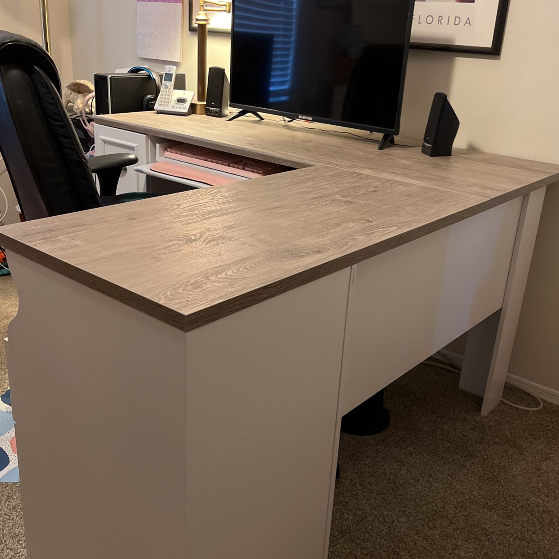 Whit L-Shaped desk For Sale