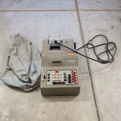 Vintage Olivetti Divisumma 14 Mechanical Calculator - WORKS