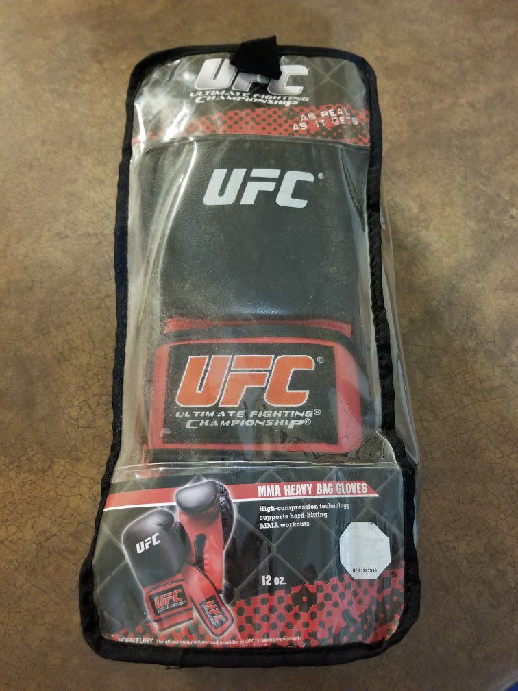 UFC MMA Boxing Gloves 12oz NEW