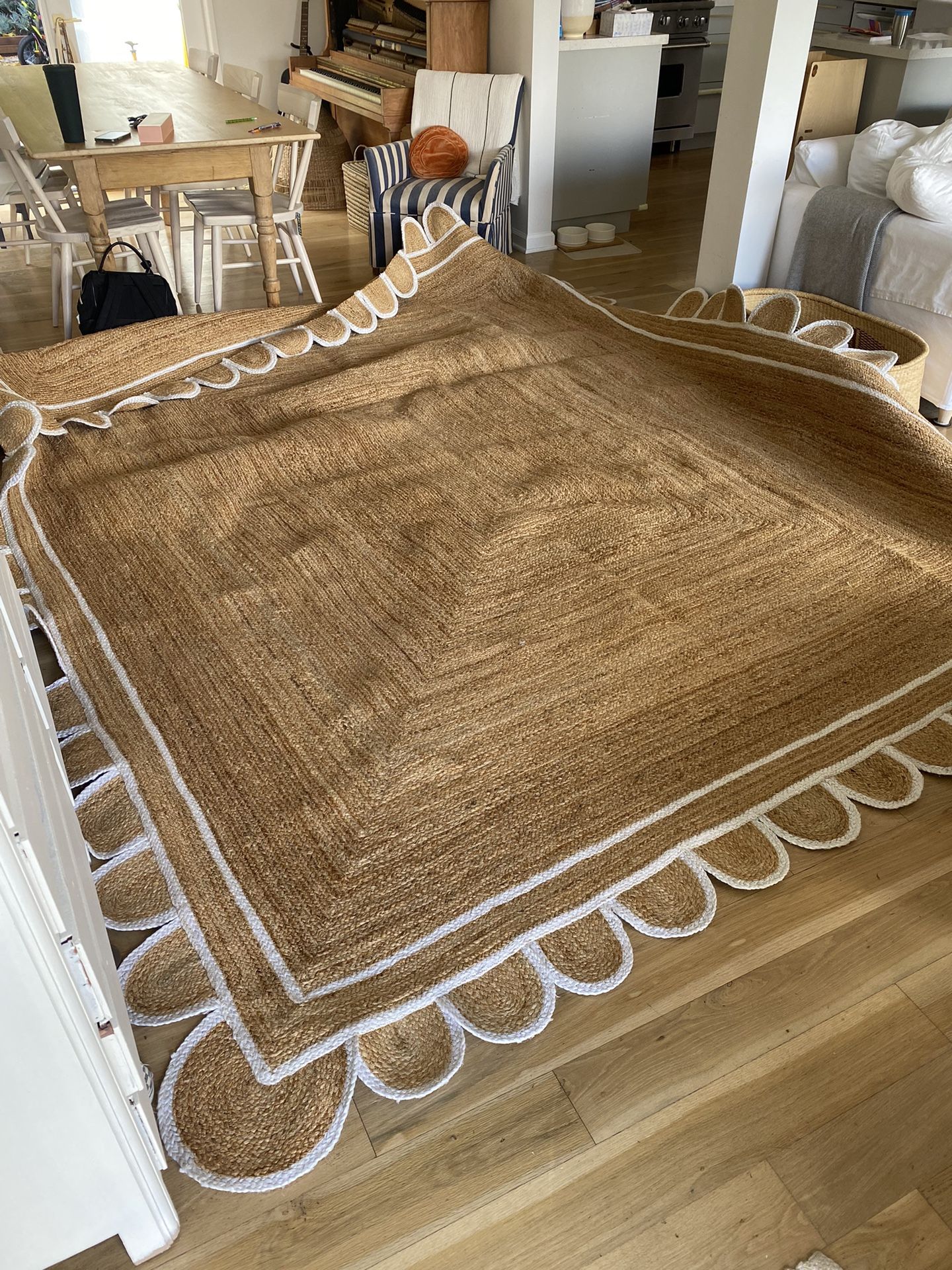 BRAND NEW JUTE AREA RUG 10 X 12