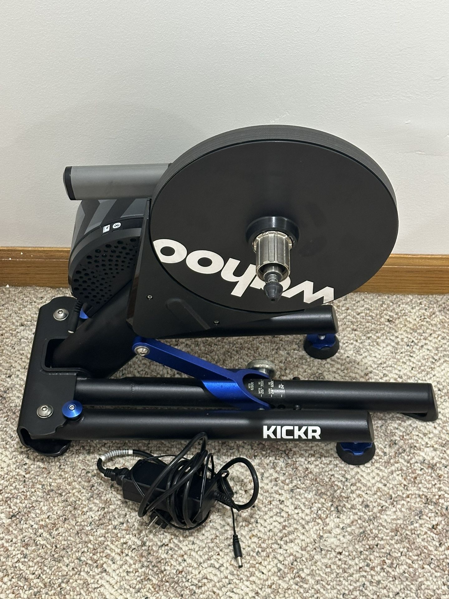 Wahoo KICKR Smart Power Trainer v5