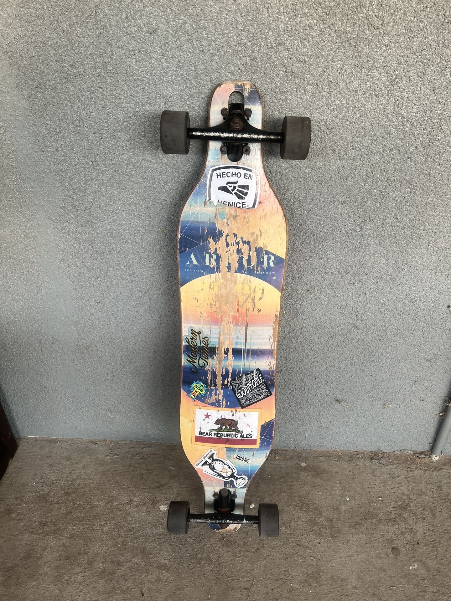 Skateboard Arbor