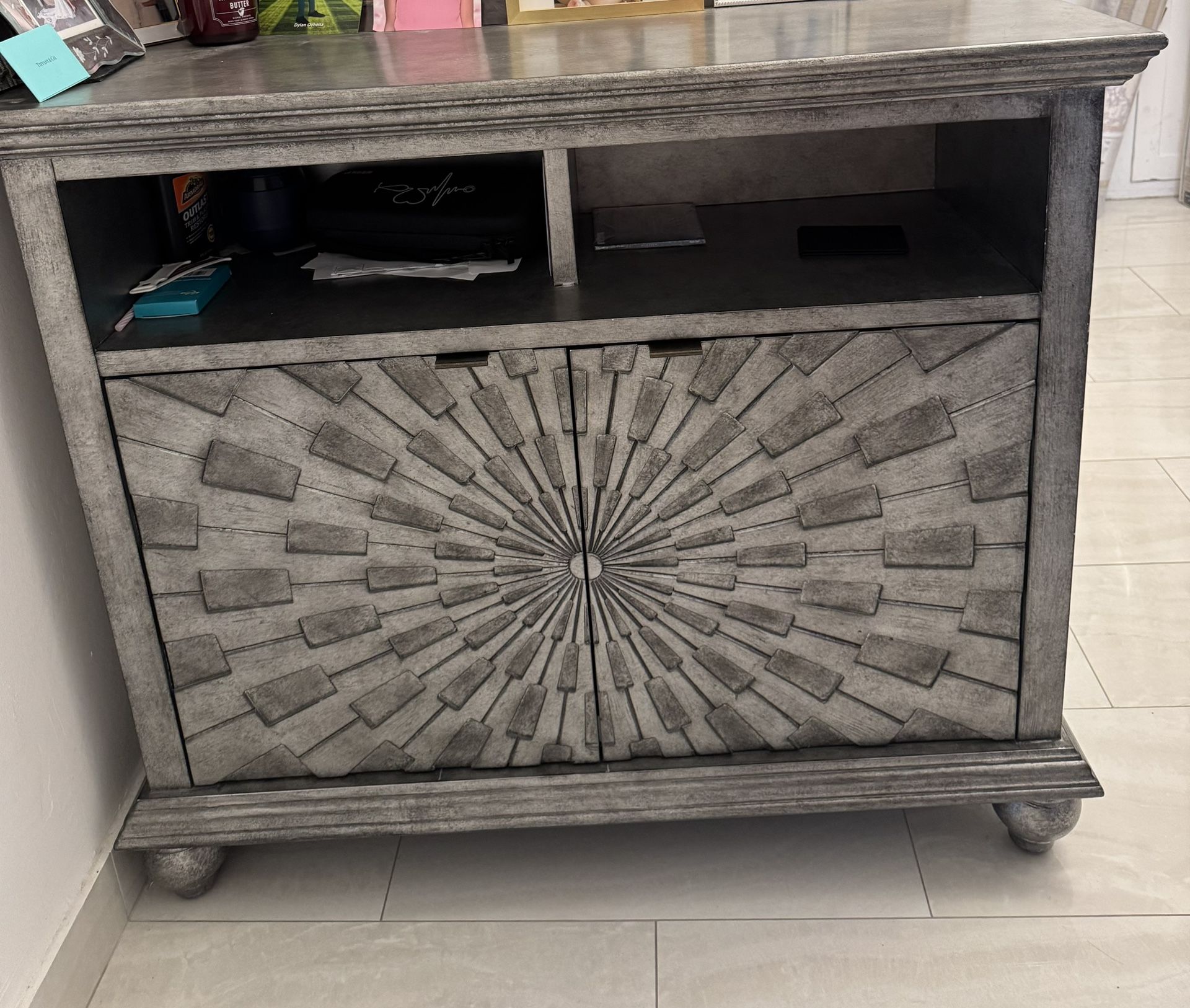 Gray Luxurious Entry table