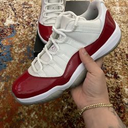 Jordan Retro 11 Low Cherry