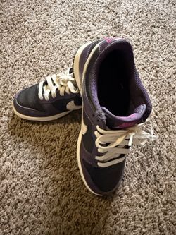 Nike Dunk Low GS ‘Dark Raisin’ (FB9109-003) - Size 5Y - Gently Used