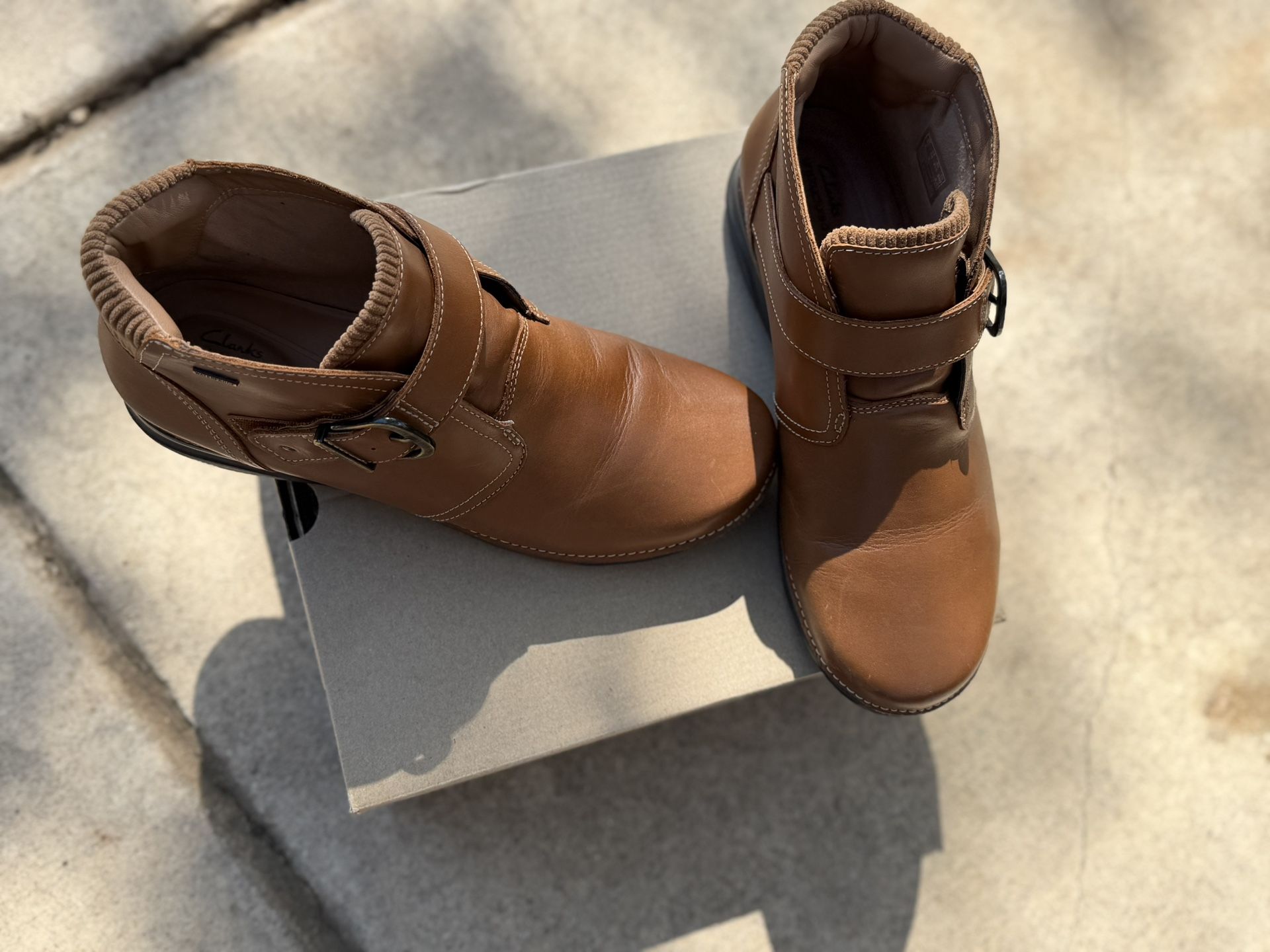 Clarks Low Booties