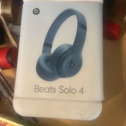 Never Been Used beats Solo 4 