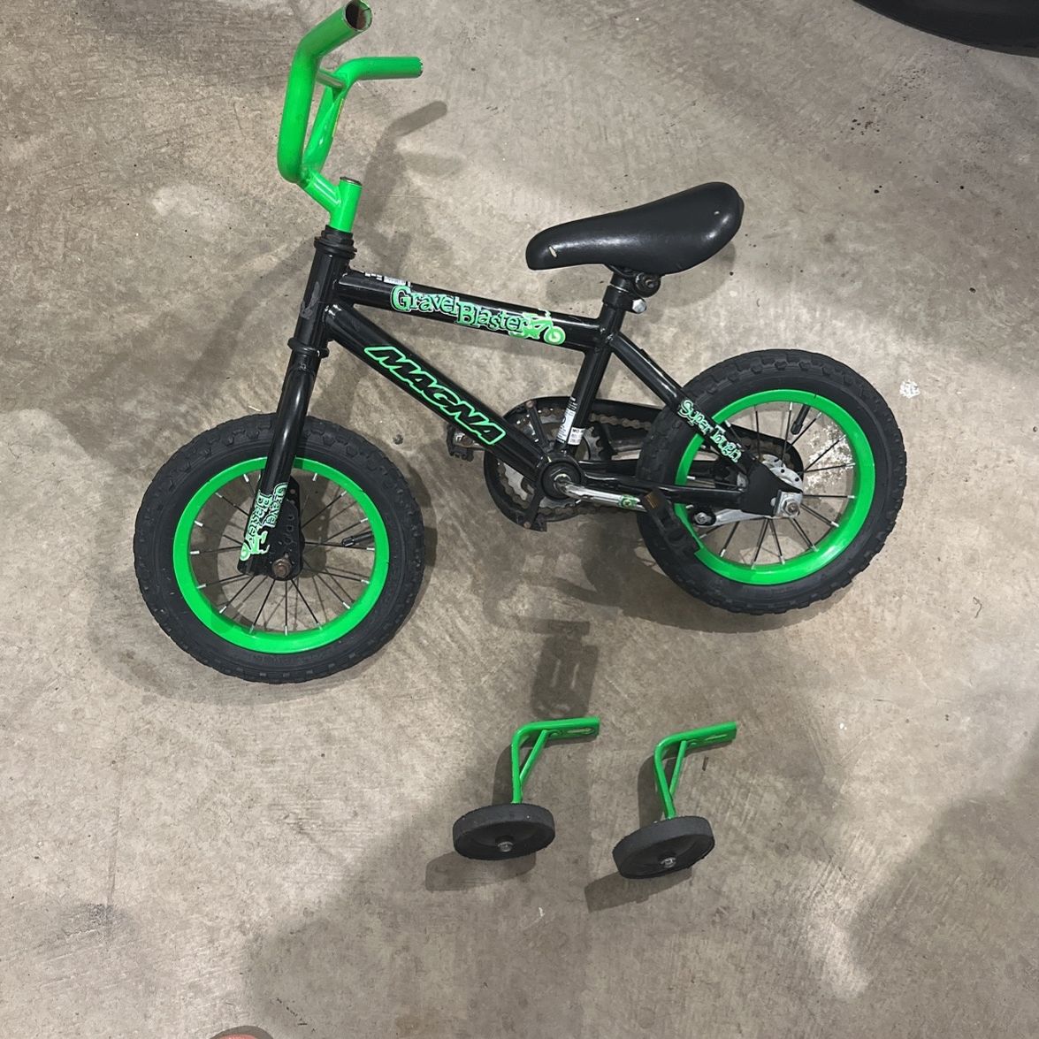 Magna Gravel Blaster 12 Inch Kids Bike Garage Kept for Sale in Frederick MD OfferUp