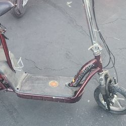 Scwinn Electric Scooter S750