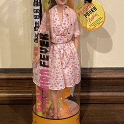 Fashion Fever Teresa 2004 Barbie Doll. 
