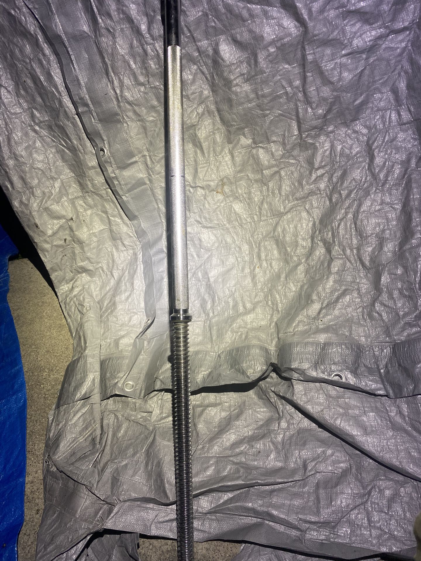 “Like New” O 6’.5” Break Down Bench Press Bar ( Splits In Half)