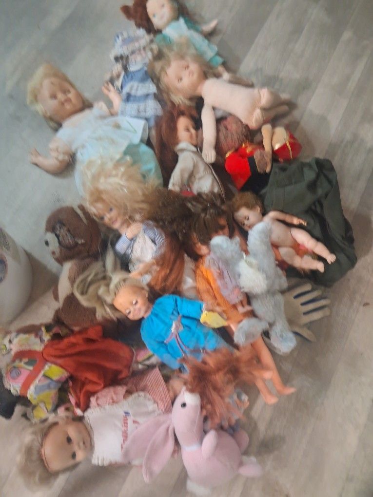 Old Dolls 