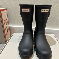 HUNTER Women’s Original Rain Boots (US 7/ Euro 38) - Brand NEW! Original $165