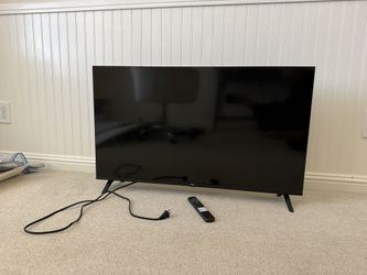 TCL 32” TV