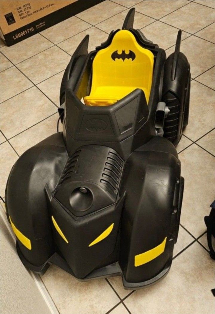 Bat-Mobile POWER WHEEL