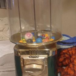 Seaga 25 Cent Gumball Machine 