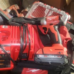 Firm Price🛑 Milwaukee M18 Brushless 1/4" Impact Driver Batt&Charger Included. Used Like New. Precio Firme 🛑 