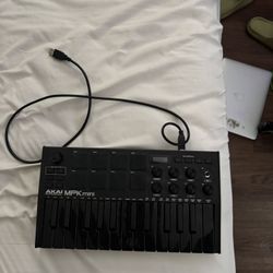 Akai MPK Mini