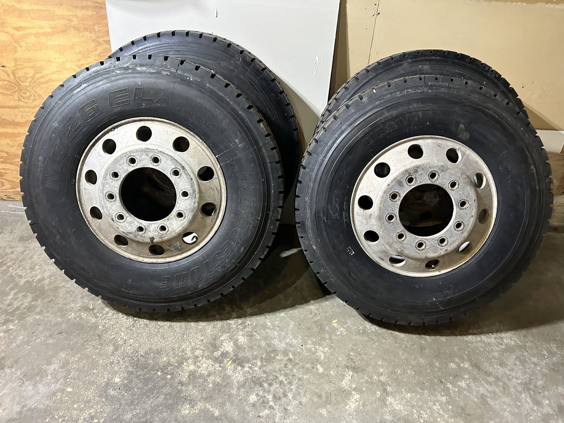 11R-22.5 Set Of tires With Wheels