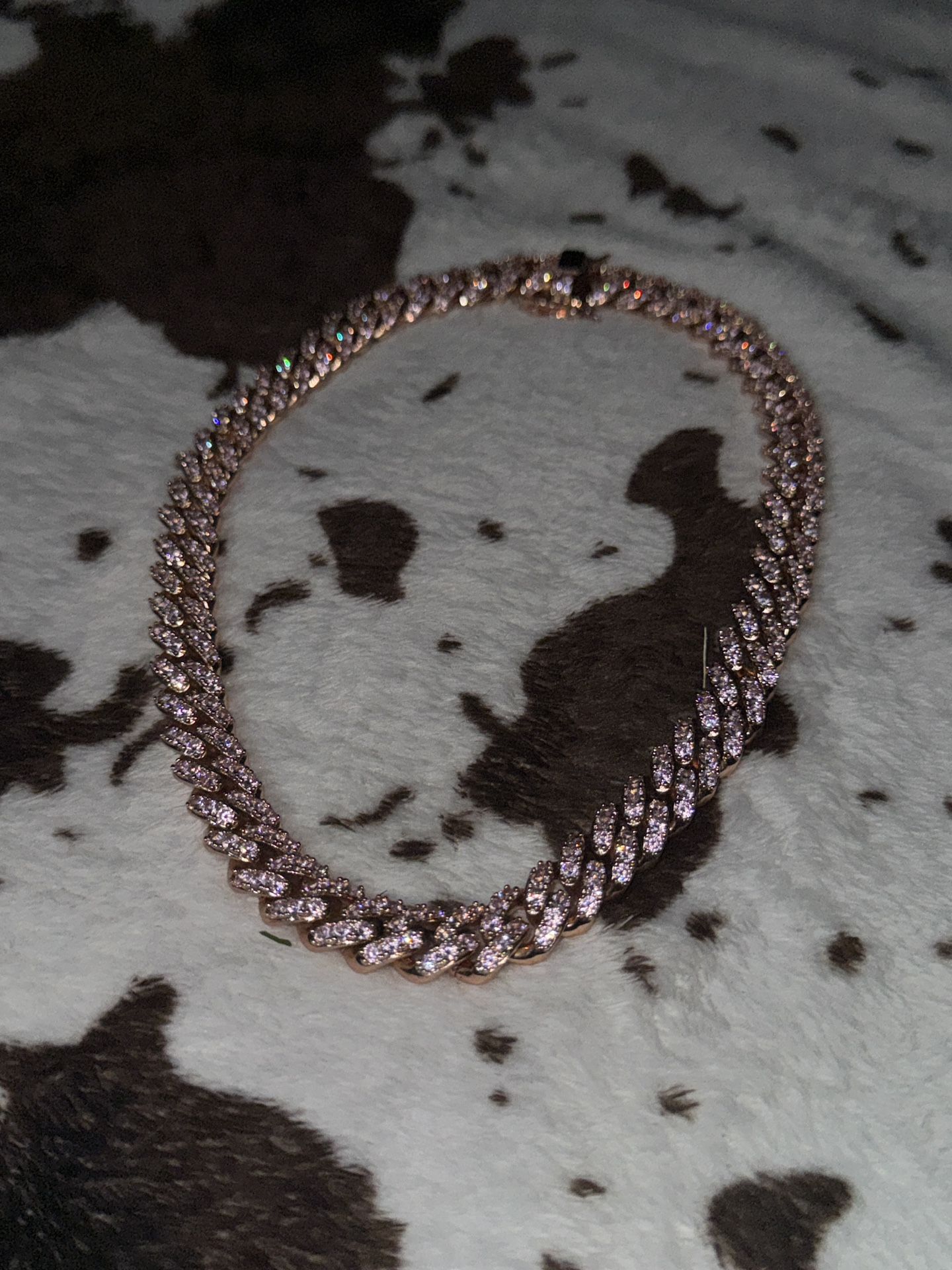 Pink Mossinate Cuban Link (10K GP)