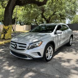 2015 Mercedes-Benz GLA 250