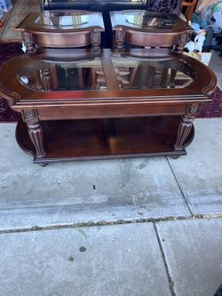 Three Piece Coffee Table top cover is glass