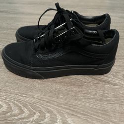 Black Shoe Vans