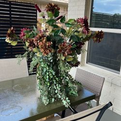 Flower Arrangement In Glass Cylinder Vase 