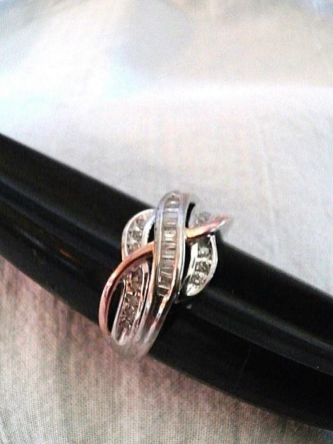 Diamond Ring Set In 925 Sterling Silver Size 7 1/2