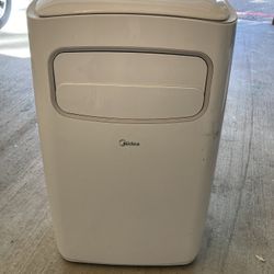 Media Portable AC Unit ( Very Clean) 