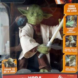 Spin Master 16” Electronic Legendary Yoda 
