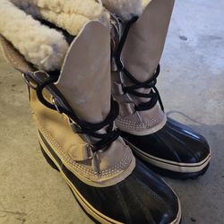 Men's Sorel Caribou boots size 9 us 8 euro 