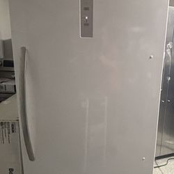 Frigidaire Fridge